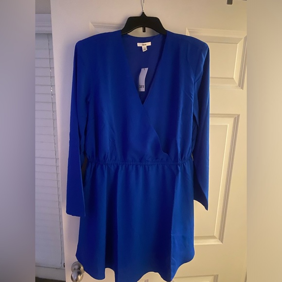 Bar III Royal Blue dress or can be wore as a blouse with leggings. - Picture 3 of 3